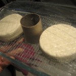 before you ask: dat stukje karton is om het plastic omhoog te houden